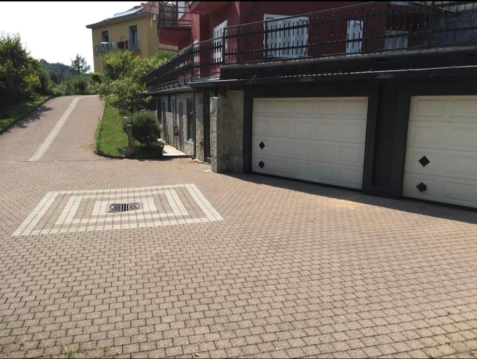 Appartamento In Villa Sulle Colline Di Torino Exteriör bild